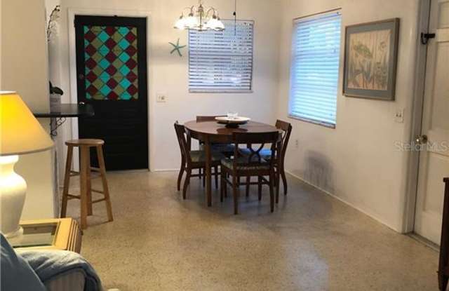 5890 37TH AVENUE N Gallery 4