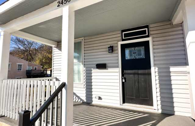 2456 Riverside Dr Gallery 2