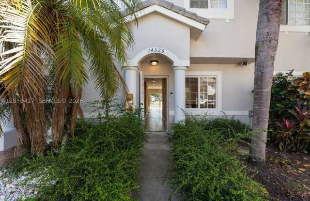 14325 SW 121st Pl Gallery 4