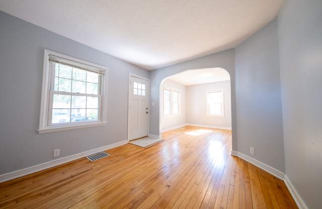1706 Buchanan St. NE Gallery 2