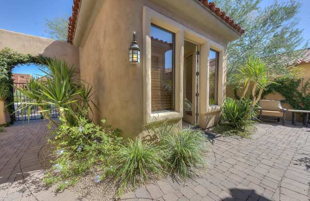 8135 E Windwood Lane Gallery 2