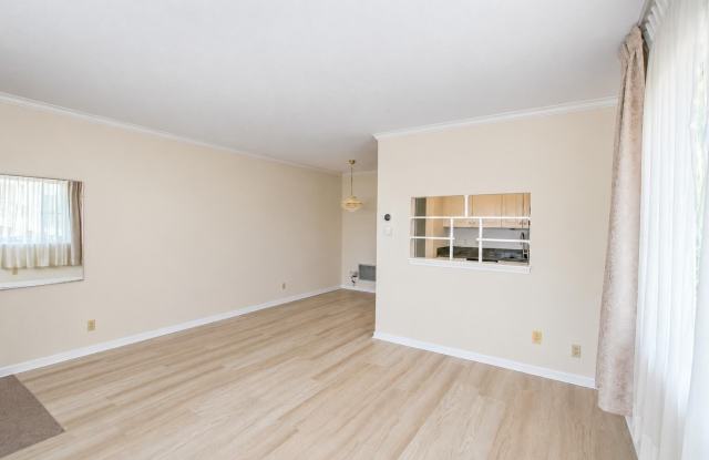3240 Lake Osborne Drive Gallery 2
