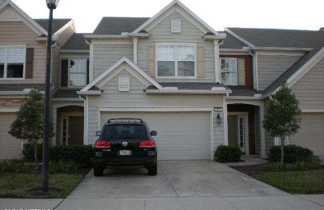 3914 LIONHEART DR Gallery 2