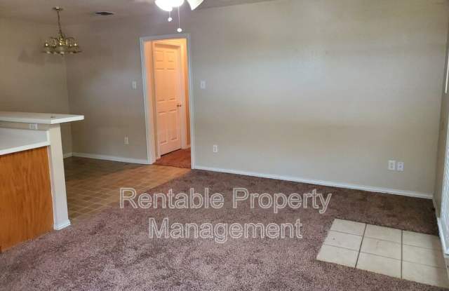 1104 Turkey Creek Ct Gallery 3