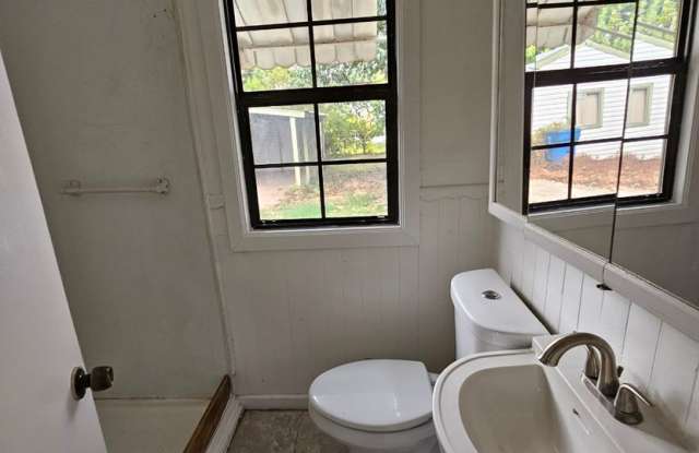 3 Bedroom House Available Gallery 3