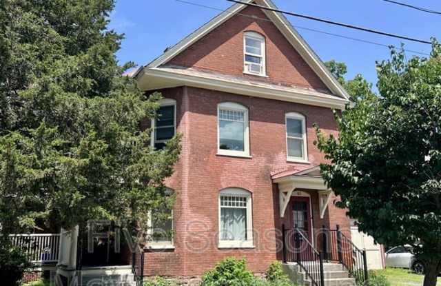 40 Monroe Street - - 40 Monroe Street, Burlington, VT 05401