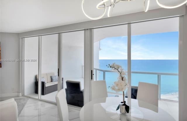 16425 Collins Ave photos photos