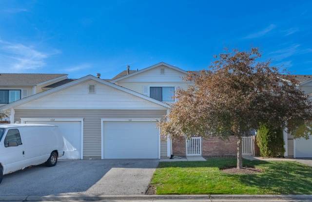 110 N Waterford Drive unit: 21 photos photos