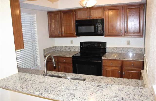 728 Creekwood Court Gallery 3