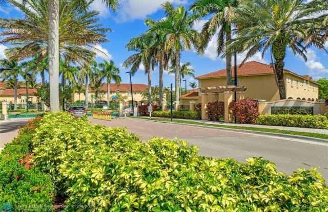 541 Saint Tropez Ln - 541 Saint Tropez Ln, Margate, FL 33068