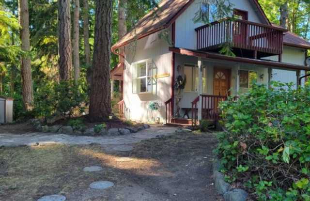 Fairytale Cottage in the Woods and Includes Utilities and a Writers Paradise! photos photos