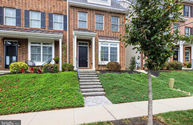 619 W MULBERRY Street photos photos