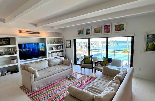166 HARBOR DR photos photos