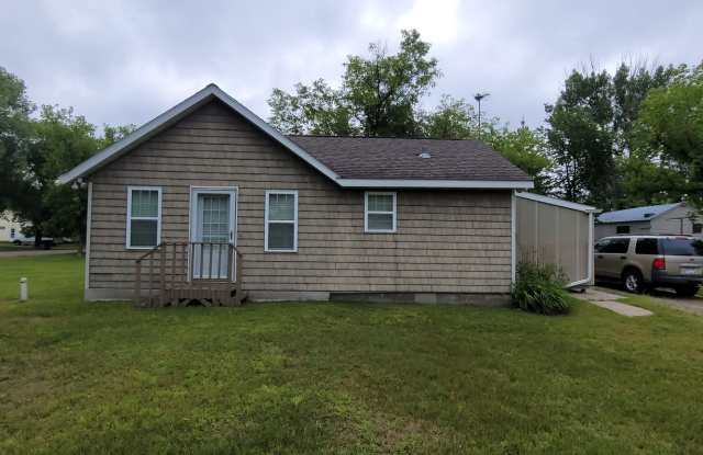 Fully Furnished - Utilities Included ! - 820 11 Street Northwest, Bemidji, MN 56601