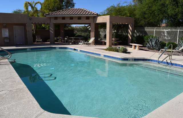 665 W MIRAGE Loop Gallery 2