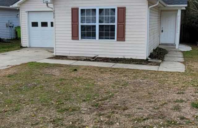Charming 3-Bedroom, 2-Bath Home photos photos