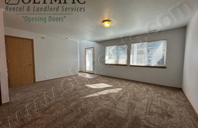 4866 43rd Ln SE Gallery 2