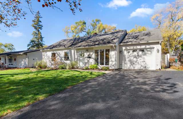10240 Hawthorne Dr Gallery 2