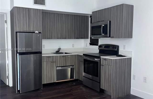 557 Michigan Ave photos photos 557 Michigan Ave photos photos