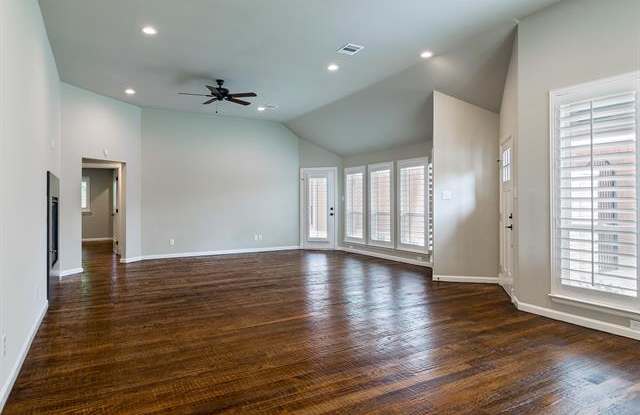 1405 Exeter Drive Gallery 4