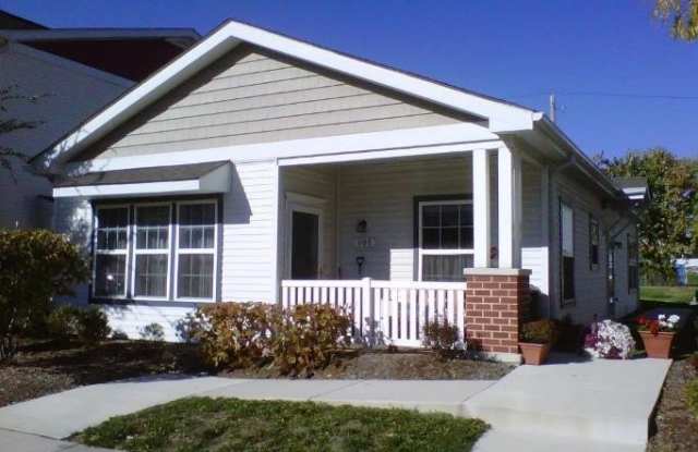906 LANVALE STREET photos photos