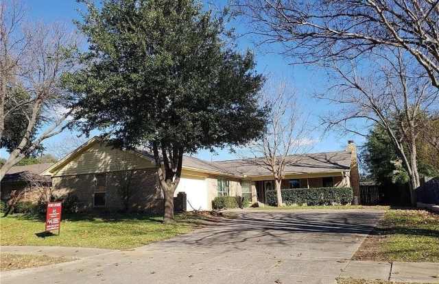 1106 Meadowview Drive - 1106 Meadowview Drive, Euless, TX 76039