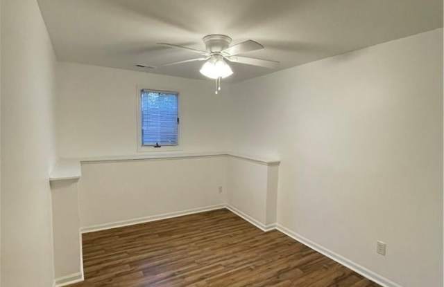 19839 Henderson Road Gallery 3