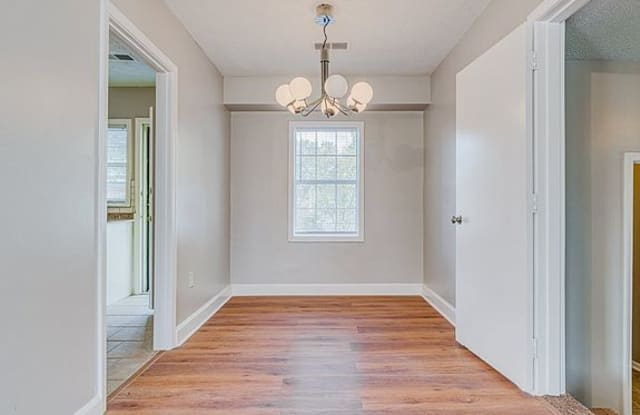 1131 Inman Road - 1131 Inman Road, Memphis, TN 38111