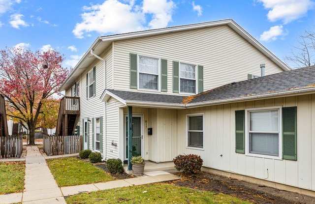 817 Wellington Avenue unit: 817 photos photos