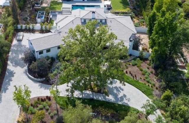 5207 ROUND MEADOW Road Gallery 2