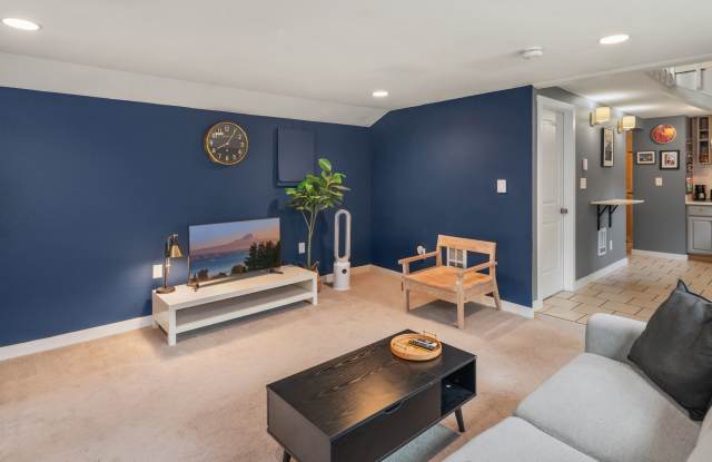 9718 Slater Avenue Northeast Gallery 2