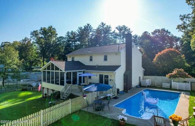 11 Anyhow Lane photos photos