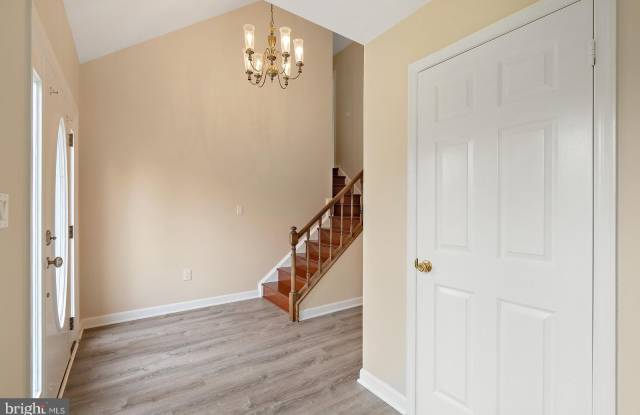 1600 SERENO COURT Gallery 3
