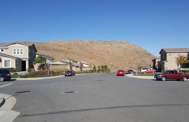 Canyon Hills 4 Bedroom/3 Bath 36500 Acanthus Drive Gallery 4