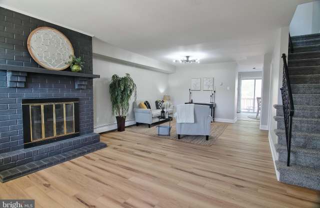 2705 WALNUT RIDGE Estates - 2705 Walnut Ridge Drive, Sanatoga, PA 19464