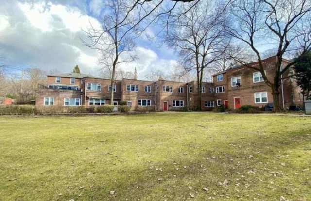 4601 Henry Hudson Parkway West - 4601 Henry Hudson Pkwy W, Bronx, NY 10471