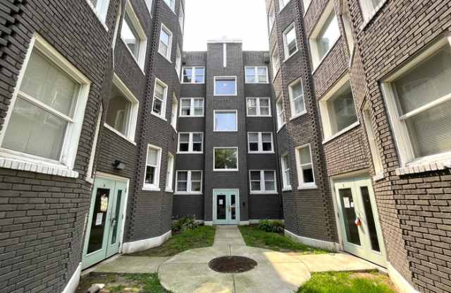 1217 Colonial Avenue Gallery 3