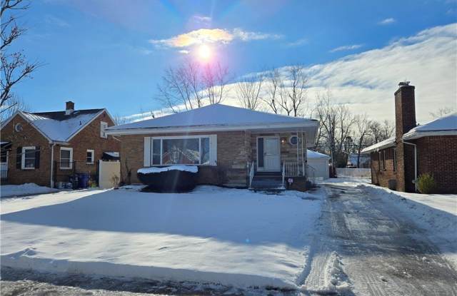 39 Lennox Avenue - 39 Lennox Avenue, Eggertsville, NY 14226