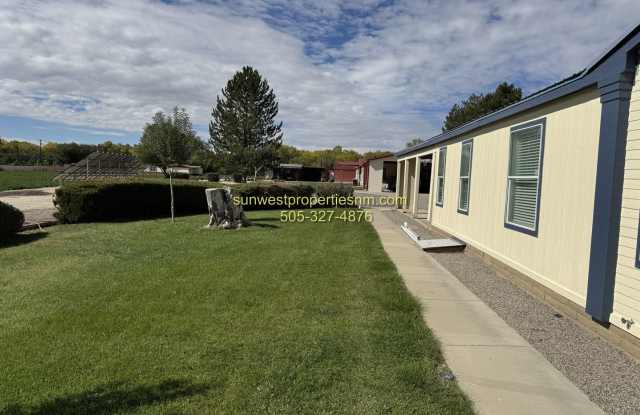 3 Bedroom, 2 Bath, 2 Car Carport Mobile home Gallery 3