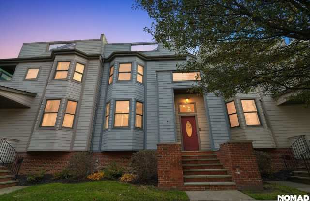 Spacious Townhome with Rooftop Lake+ City Views in the Heart of Gordon Square - 5307 Herman Avenue, Cleveland, OH 44102