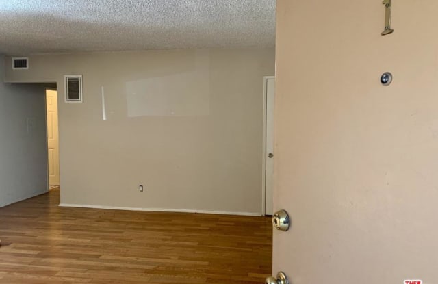 8664 FALMOUTH Avenue - 8664 Falmouth Avenue, Los Angeles, CA 90293