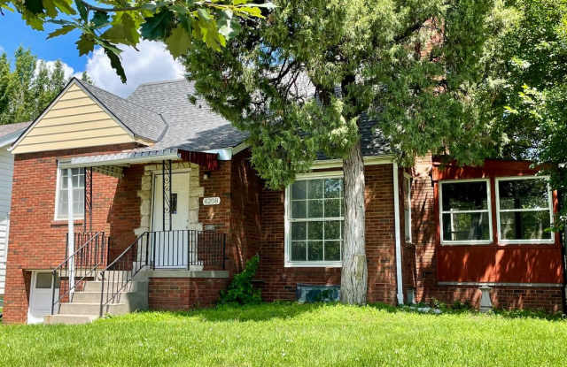 3 Bedroom 1 Bath Morton Meadows Home - 4208 Poppleton Avenue, Omaha, NE 68105
