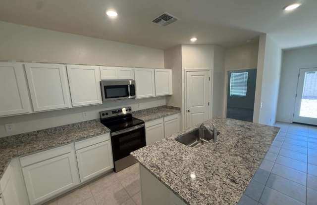 2073 E DRIFTWOOD Drive Gallery 4