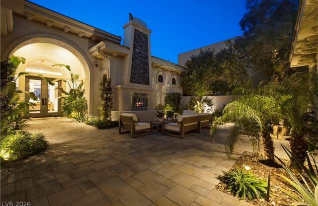 9320 Tournament Canyon Drive Gallery 3