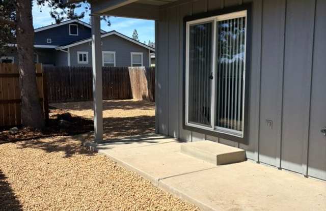 Beautifully Remodeled 3 Bedroom, 2 Bathroom Duplex with Private Yard & Attached Garage photos photos