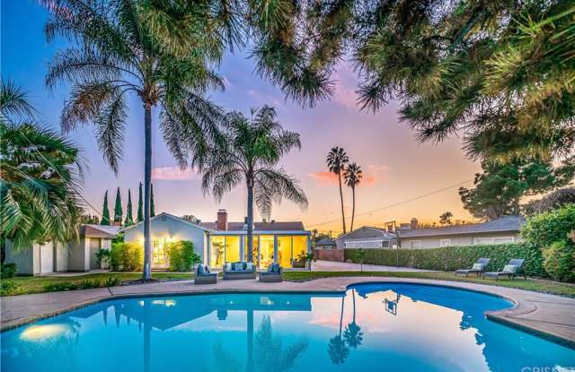 5328 Goodland Avenue Gallery 4