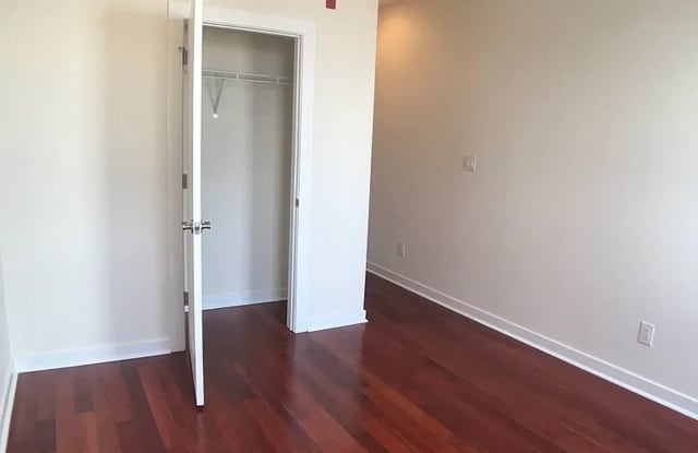 2631 W Girard Ave photos photos