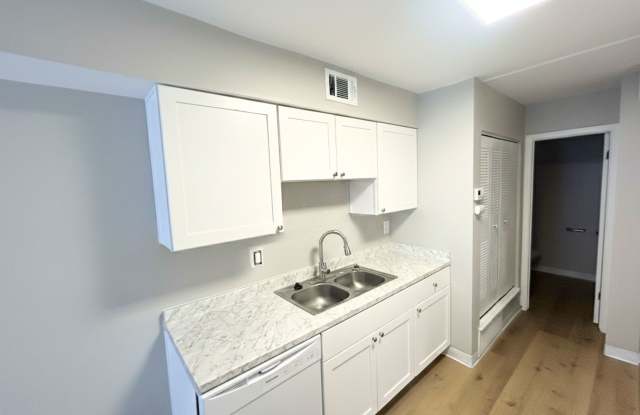 Brookville Townhomes - Affordable, Spacious Living in Middletown Gallery 3
