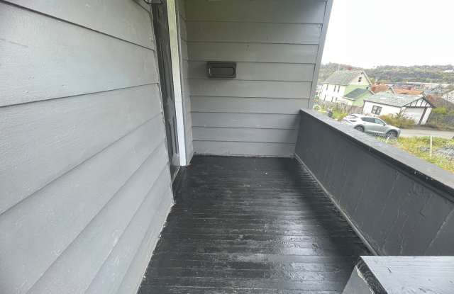 Newly updated 3 bedroom house in Glassport for rent! Gallery 3