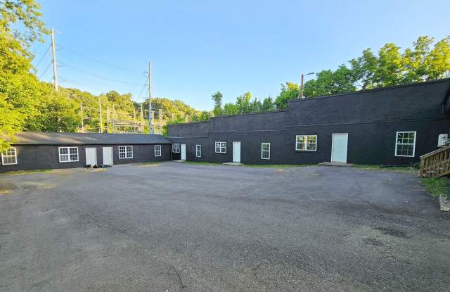 Knoxville 37914 - Newly renovated apartment! 1 Bedroom, 1 Full Bath - Contact Ryan Fogarty (865) 333-4840 photos photos